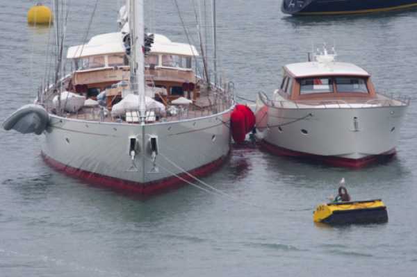 01 May 2022 - 13-37-58

----------------
Superyacht Adele and chase boat Stargazer in Dartmouth, Devon